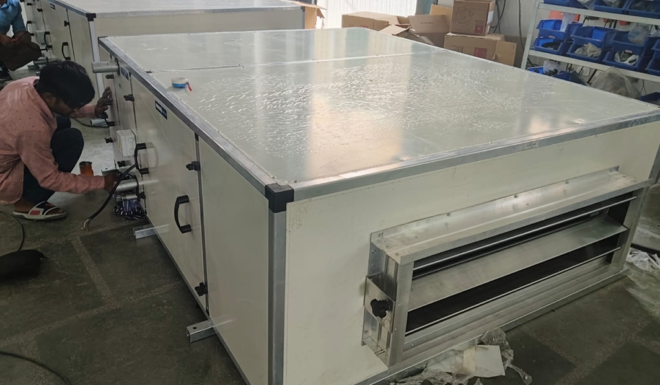 WhatsApp Image 2025-03-06 at 19.09.43